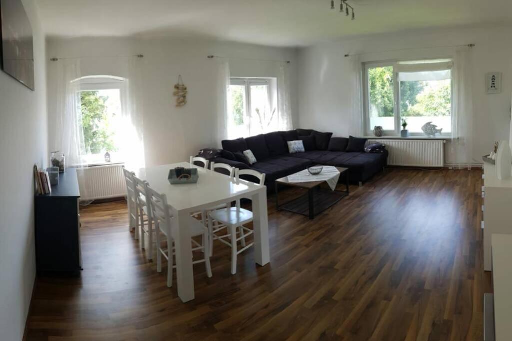 Gemuetliche Haushaelfte Mit Garten Und Terrasse เฟลนส์บวร์ก ภายนอก รูปภาพ