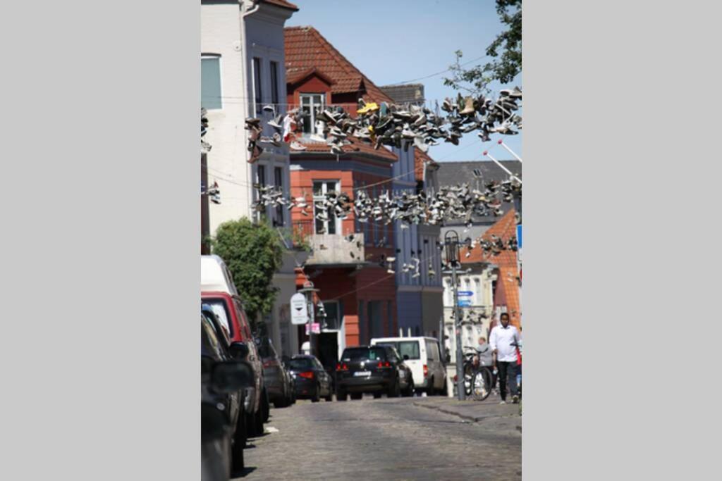 Gemuetliche Haushaelfte Mit Garten Und Terrasse เฟลนส์บวร์ก ภายนอก รูปภาพ